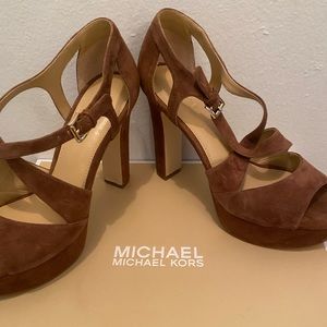 Michael Korea block heels